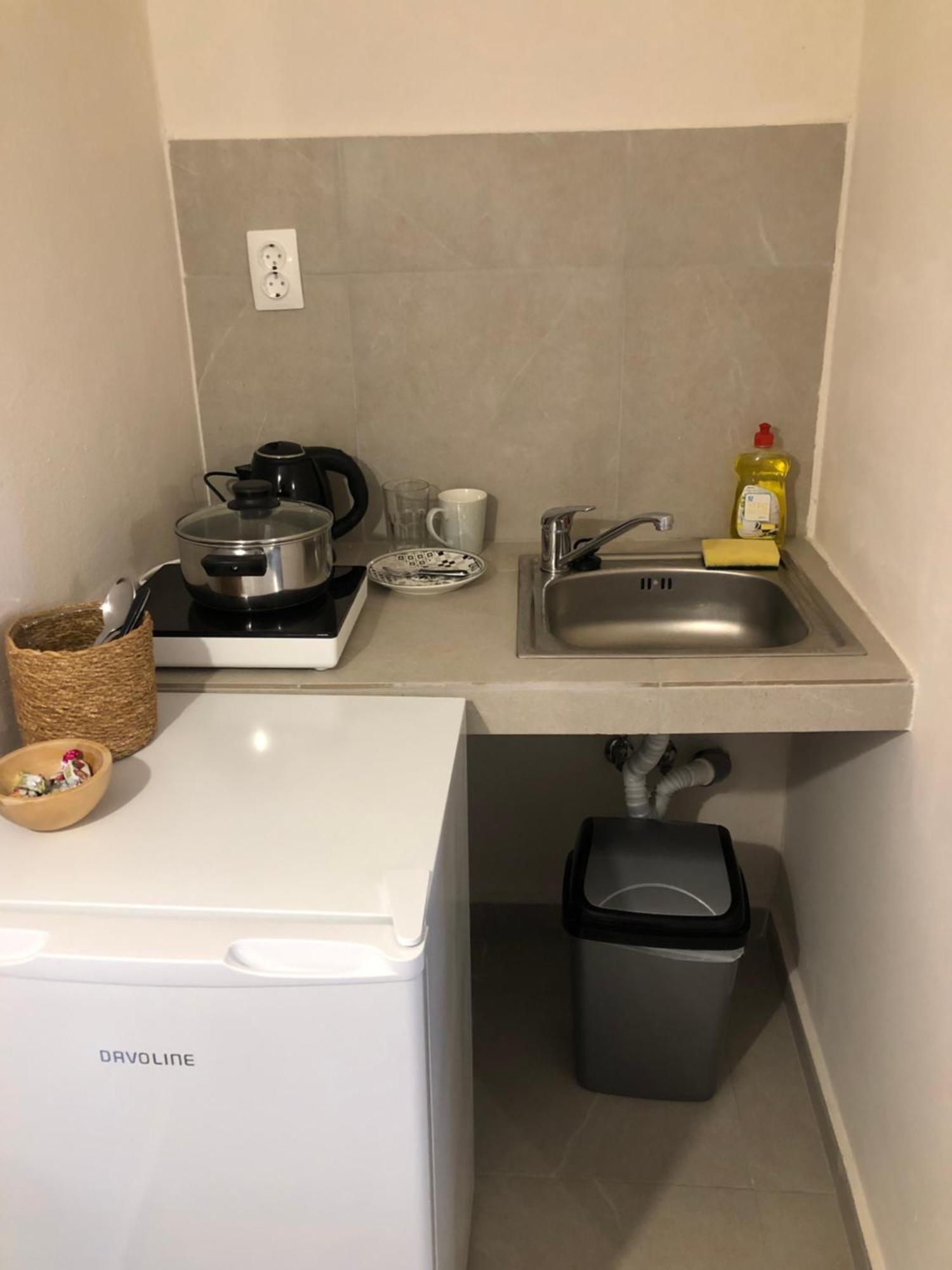 Solo Traveler Appartement Ermoupoli Buitenkant foto