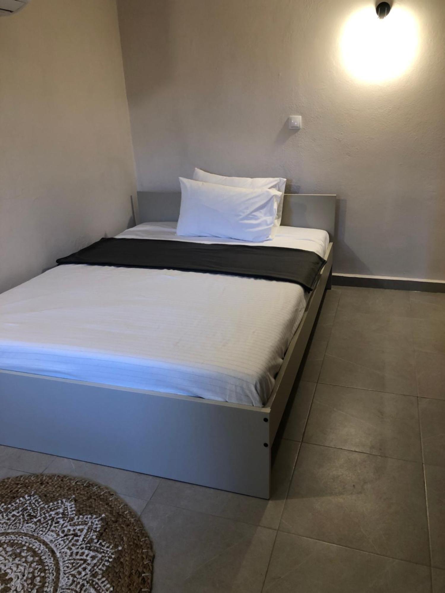 Solo Traveler Appartement Ermoupoli Buitenkant foto
